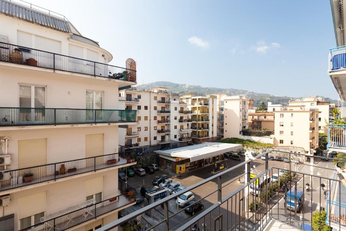 Appartamento Casa Nina Sorrento Esterno foto