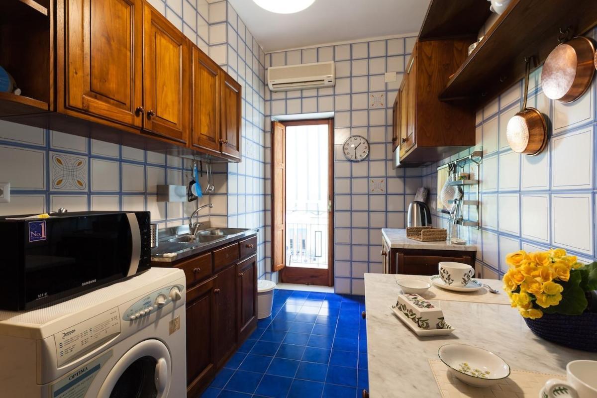 Appartamento Casa Nina Sorrento Esterno foto