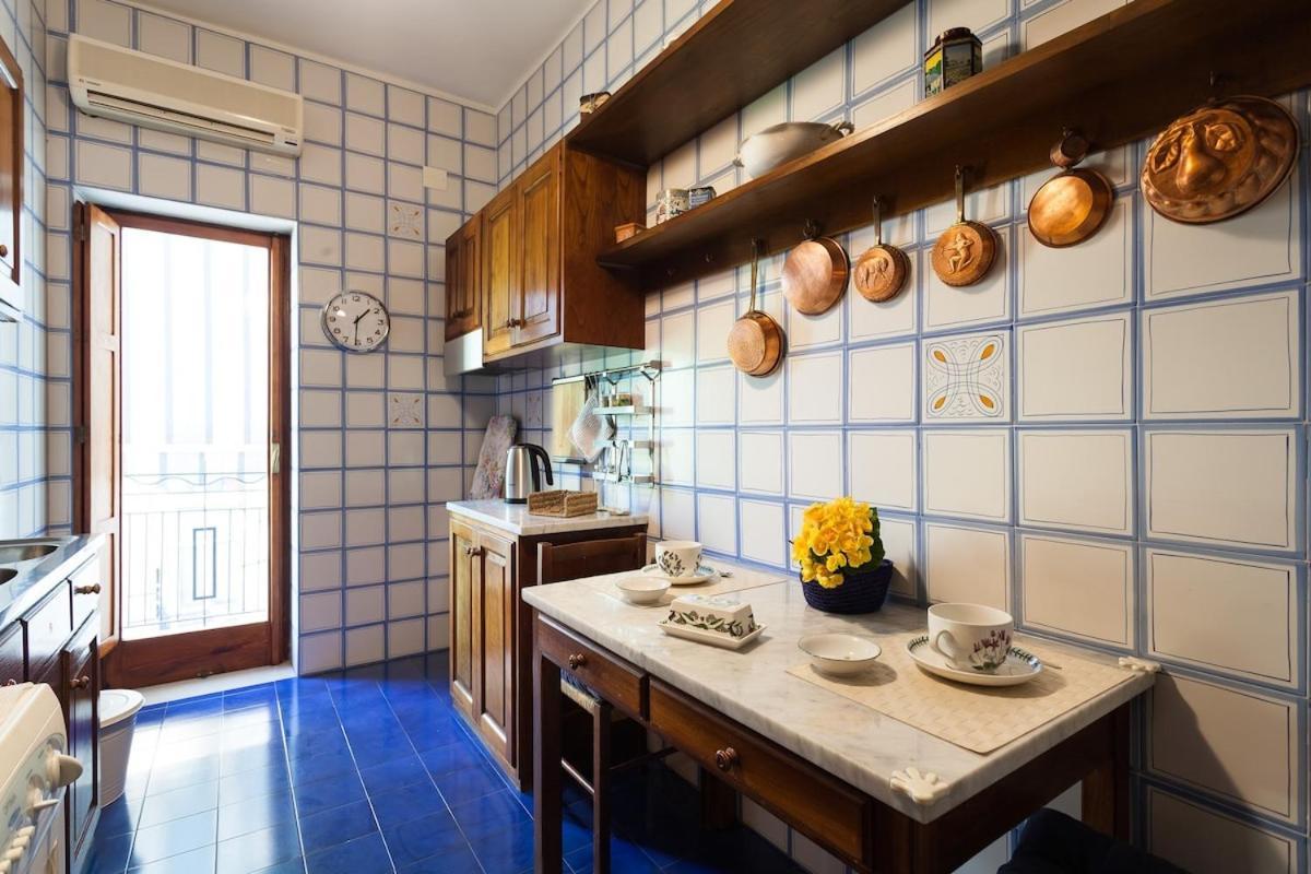 Appartamento Casa Nina Sorrento Esterno foto